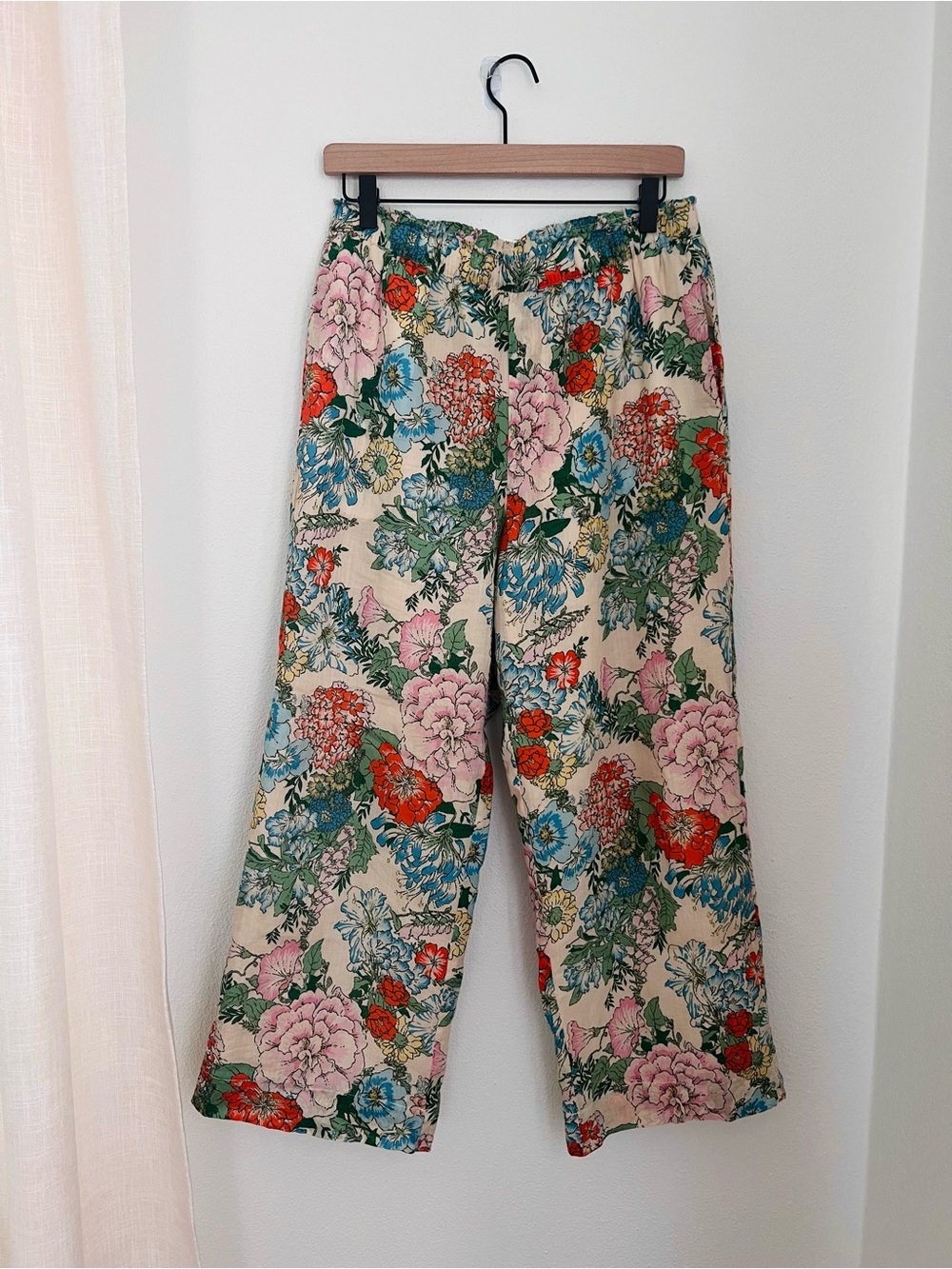 RARE Willa Pant - Vintage Courtyard, Medium